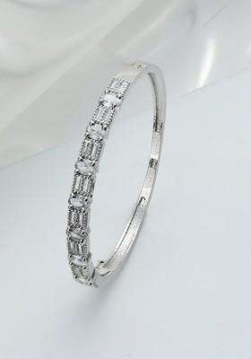 Women Silver Toned And White Brass American Diamond Silver Plated Bracelet