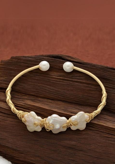 White Gold Plated Alloy Bracelet