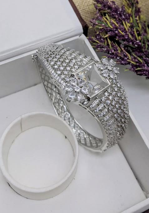 White Fancy Alloy Bracelet
