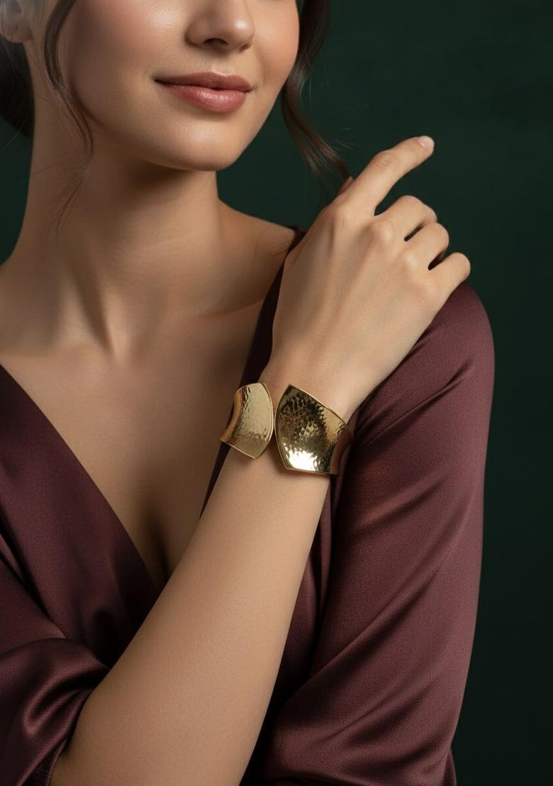 Golden Stainless Bracelet - Indya