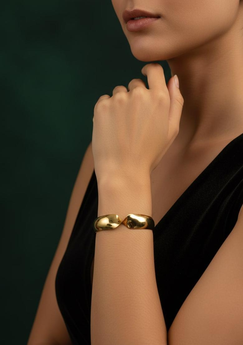 Golden Stainless Bracelet - Indya
