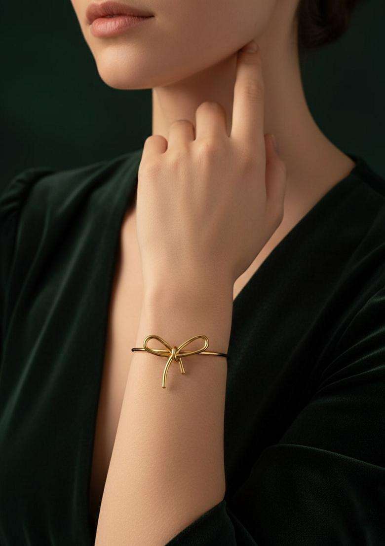 Gold Stainless Necklace - Indya