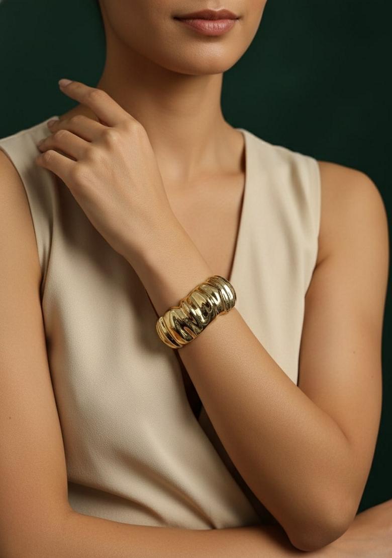 Gold Stainless Necklace - Indya