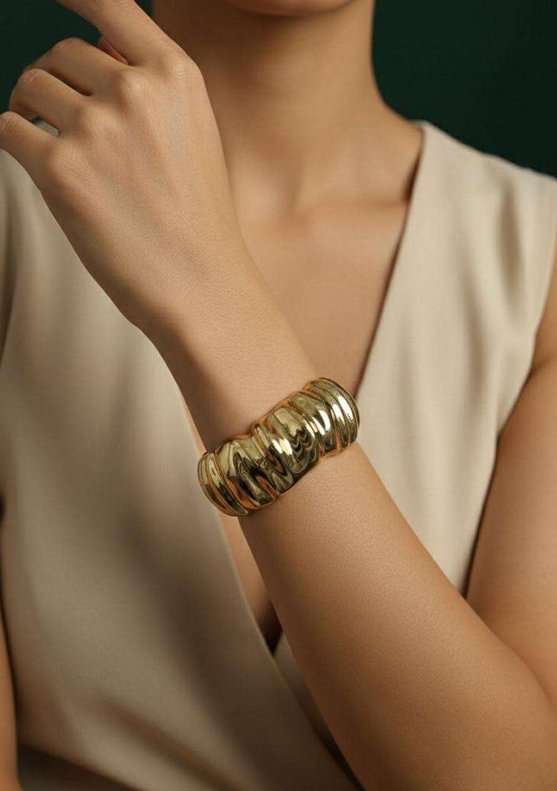 Gold Stainless Necklace - Indya