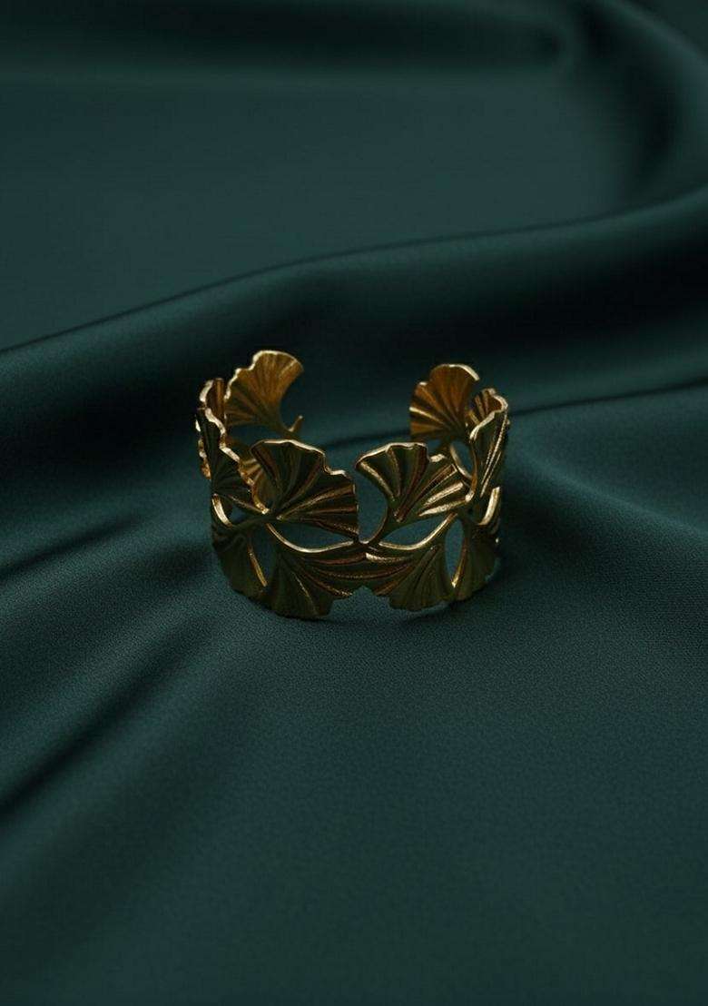 Gold Stainless Necklace - Indya