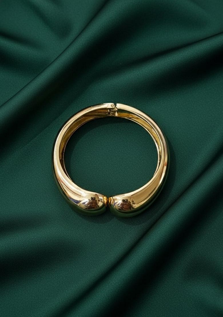Gold Stainless Necklace - Indya
