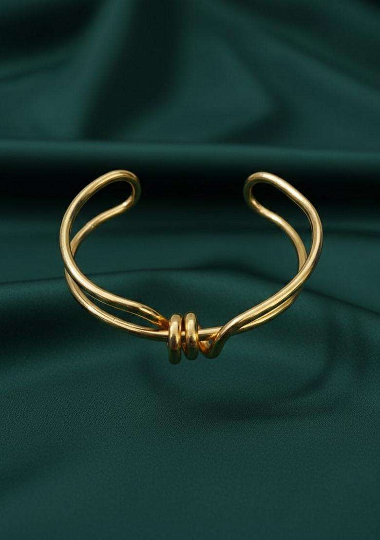 Gold Stainless Necklace - Indya