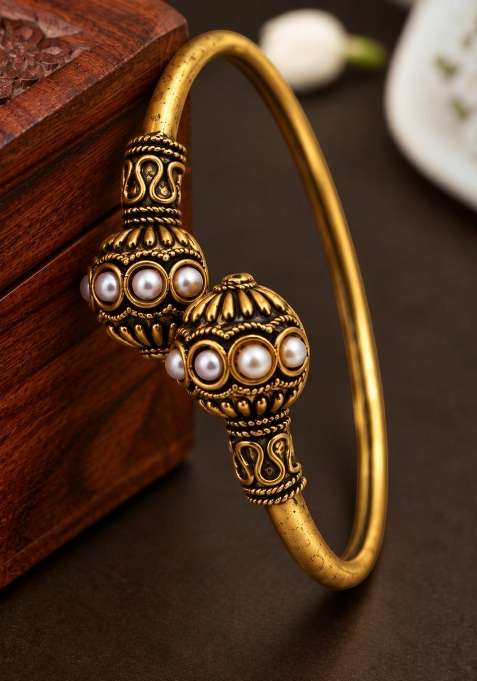 Golden Artificial Stones Alloy Bracelet