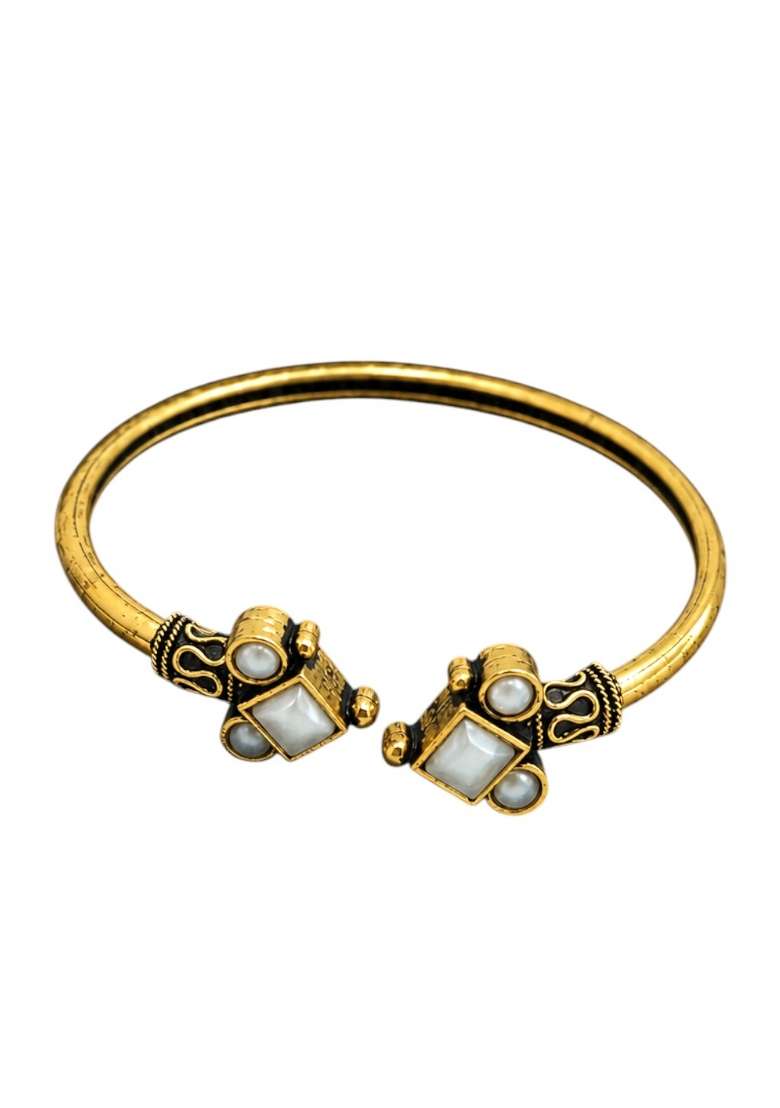 Golden Artificial Stones Alloy Bracelet - Indya