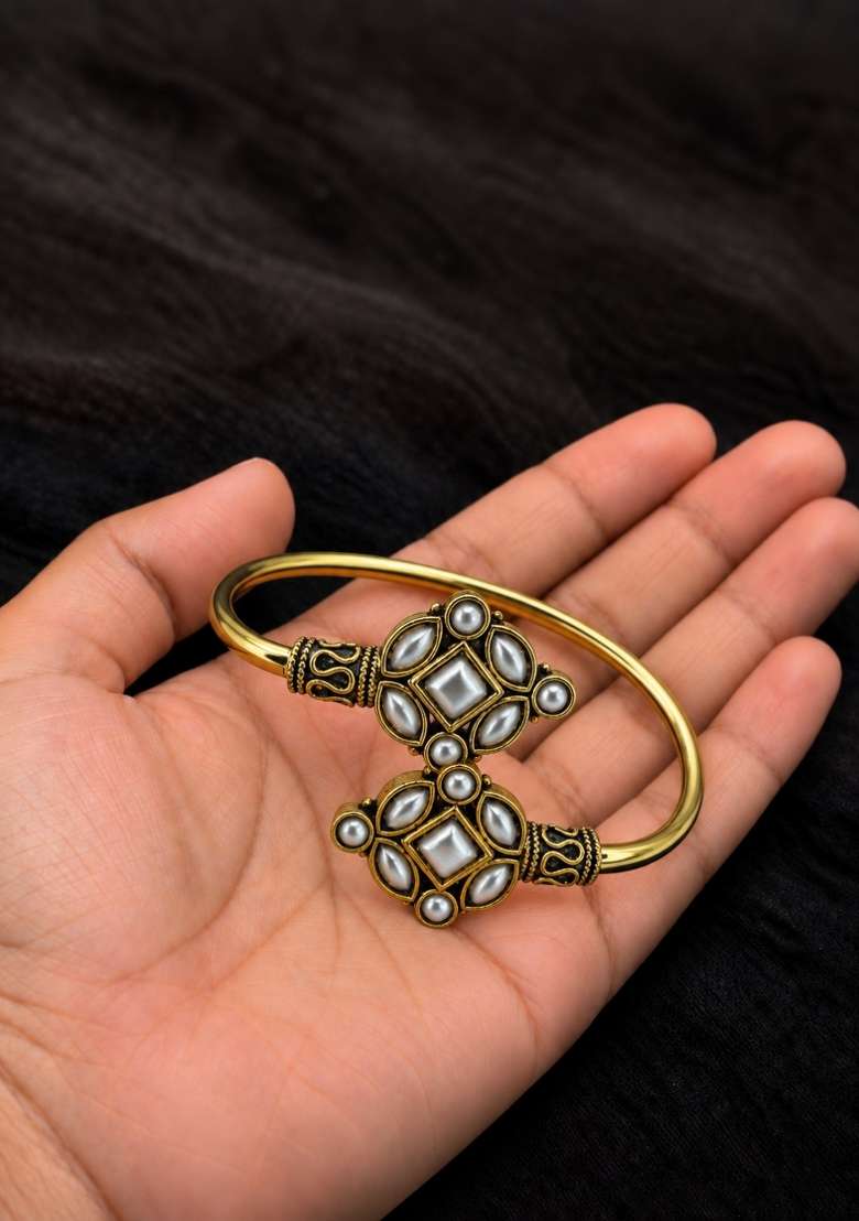 Golden Artificial Stones Alloy Bracelet - Indya