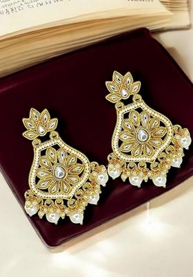 Gold Kundan Studded Earrings