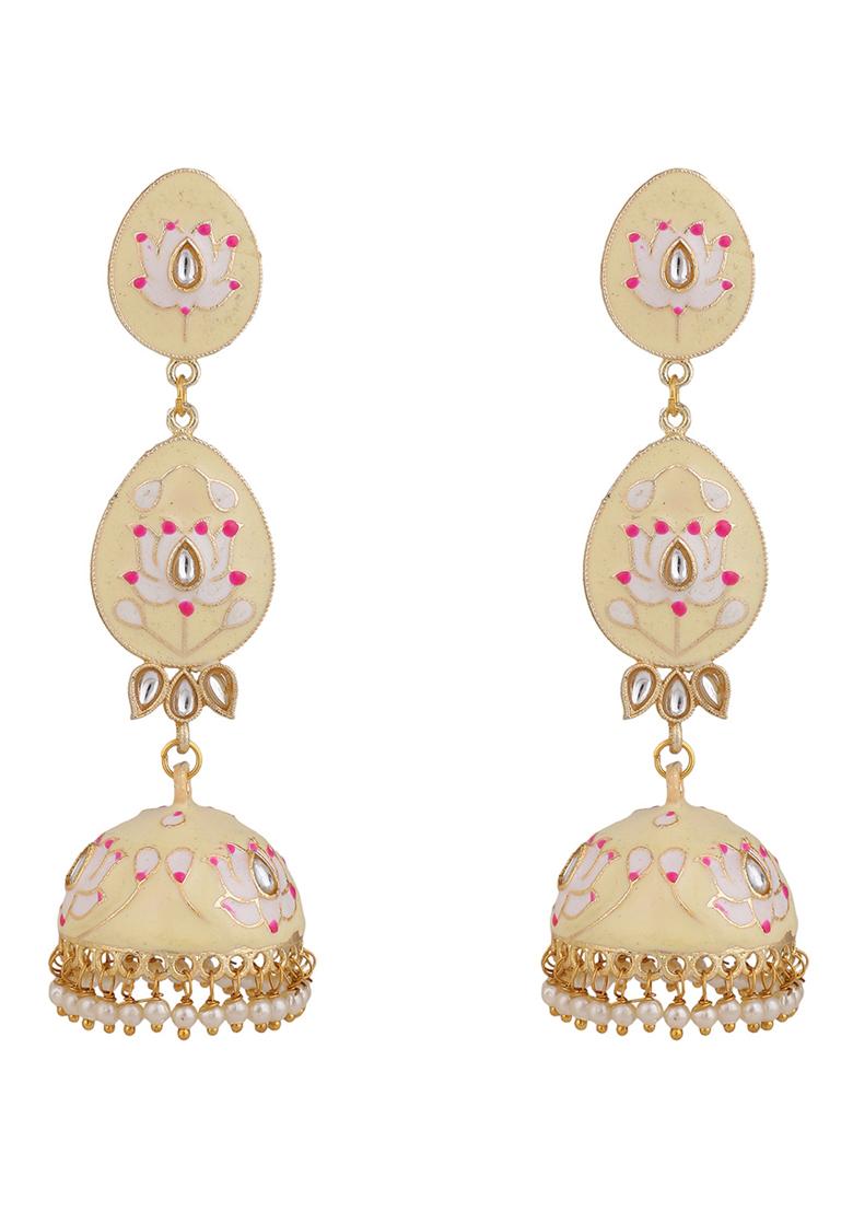 Beige Kundan Earrings