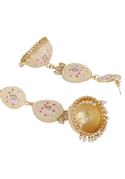 Beige Kundan Earrings