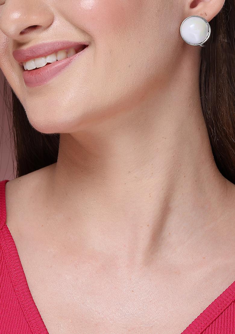 Silver Womes Plated Pearl Studded Circular Studs Earring