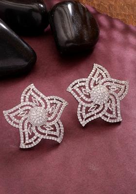 Silver Womes Plated Ad Studded Star Shaped Contemporary Stud Earrings