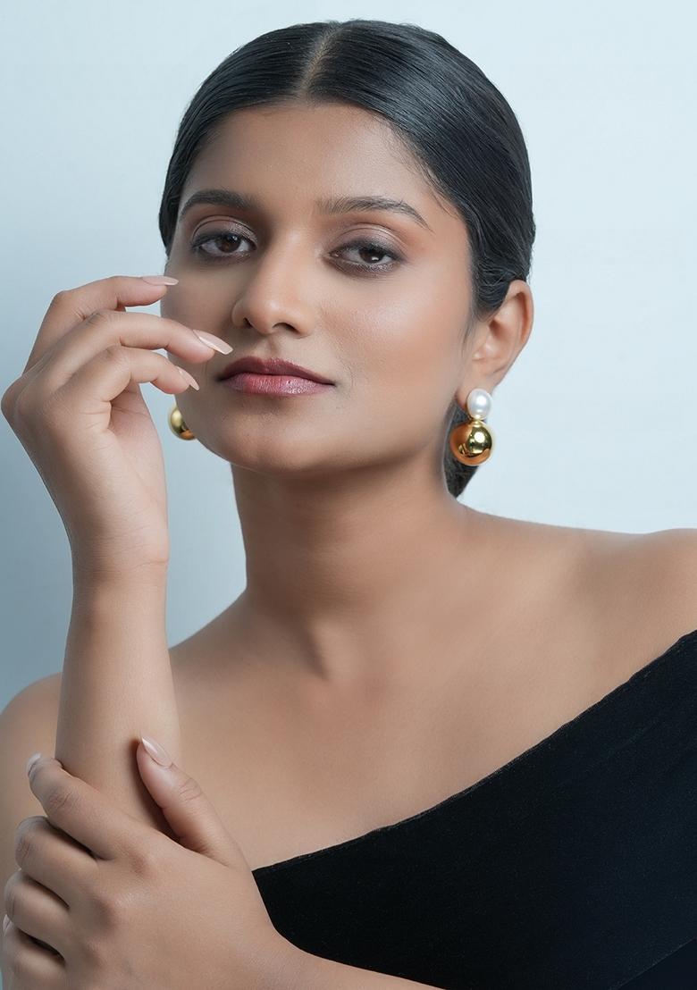 White Chunky Pearl Drop Stud Earrings