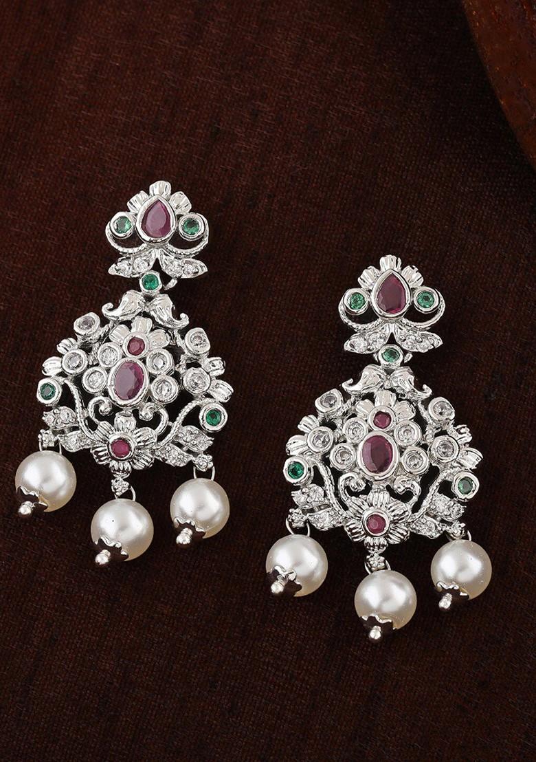 Red Solid Jewellery Earrings