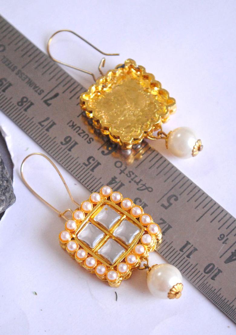 Golden Mixed Alloy Kundan Karigiri Earrings