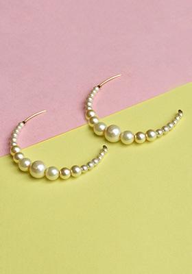 White Mixed Alloy Peppy Pearl Half Hoop Earring Earrings