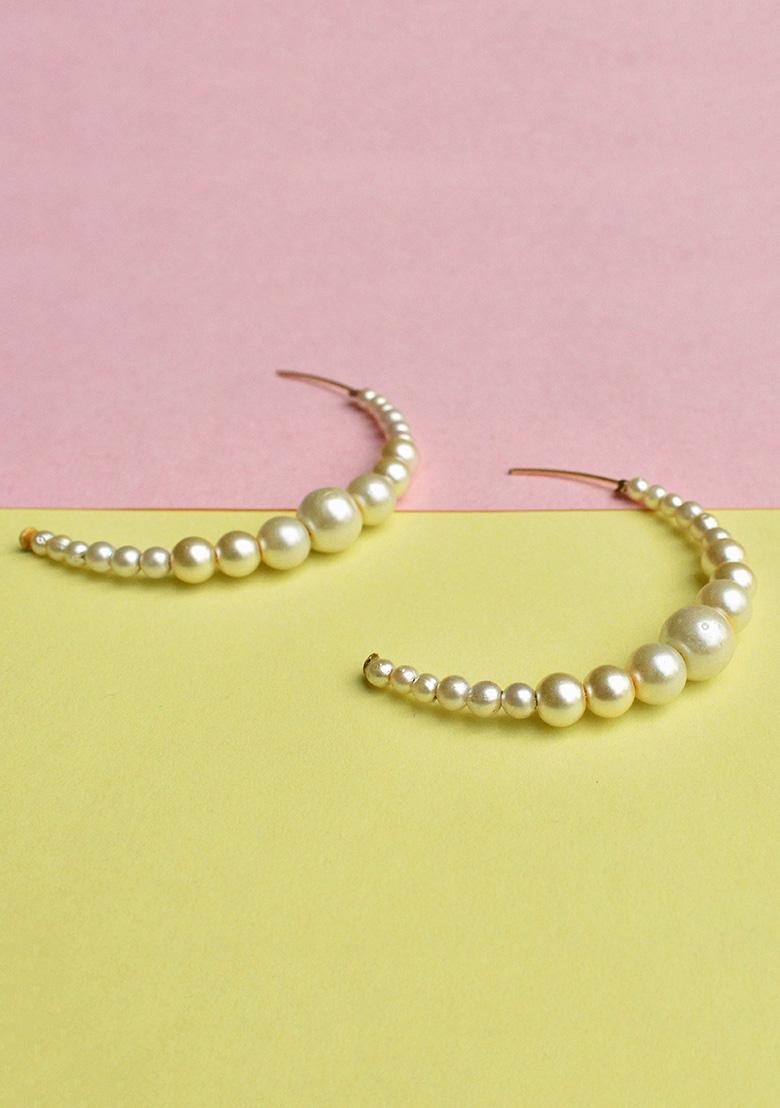 White Mixed Alloy Peppy Pearl Half Hoop Earring Earrings