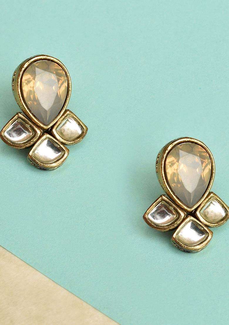 Antique Gold Mixed Alloy Grey Kundan Earrings Earrings - Indya