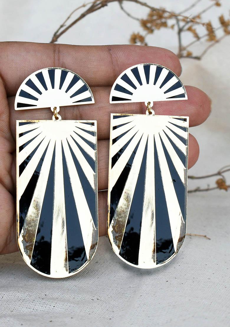 Black Stainless Steel Black Rays Resin Earrings