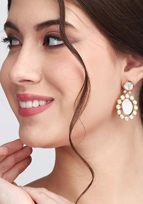 Gold Plated Contemporary Mother Of Pearl And Ad And Kundan Drop Earrings