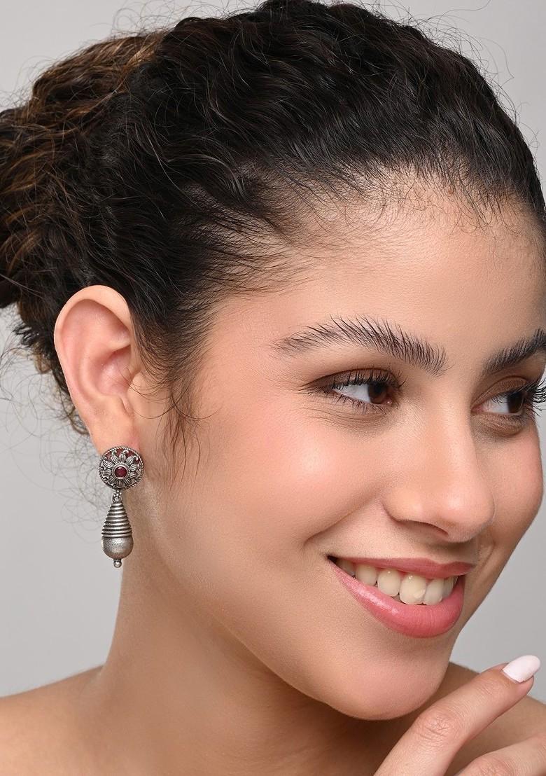 Silver Plated Artificial Stones Studded And Beaded Contemporary Drop Earrings