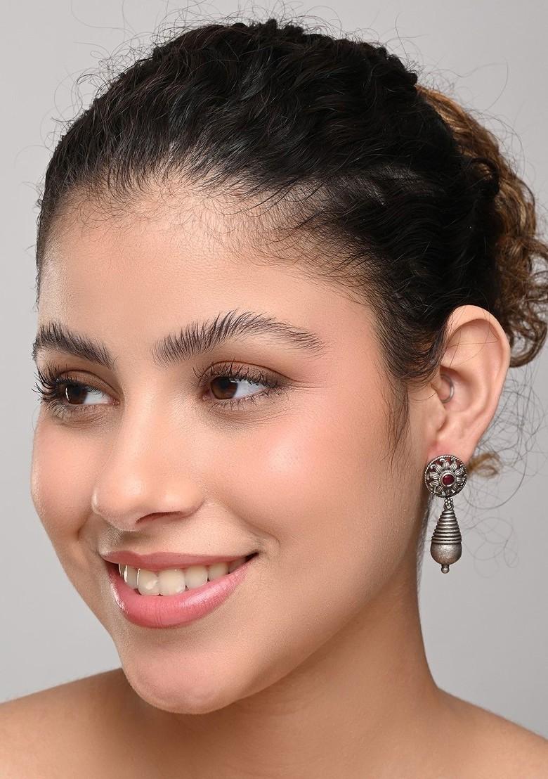 Silver Plated Artificial Stones Studded And Beaded Contemporary Drop Earrings