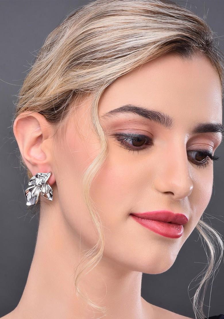 Silver Contemporary Leaf Shaped Studs Earrings