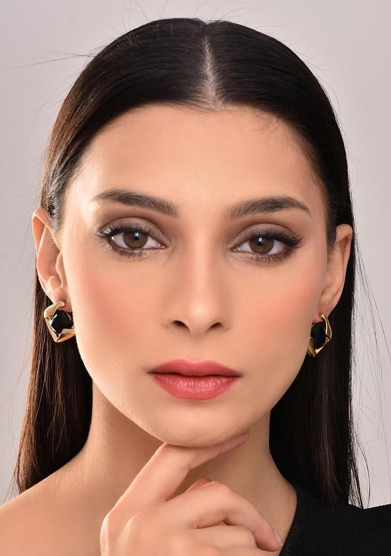 Black Contemporary Square Studs Earrings