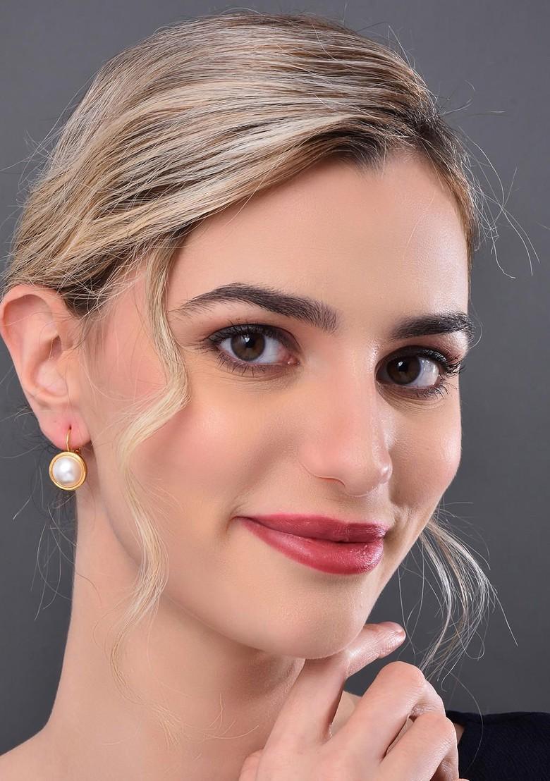 White Contemporary Circular Studs Earrings