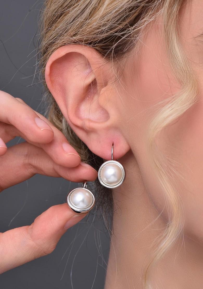 White Contemporary Circular Studs Earrings