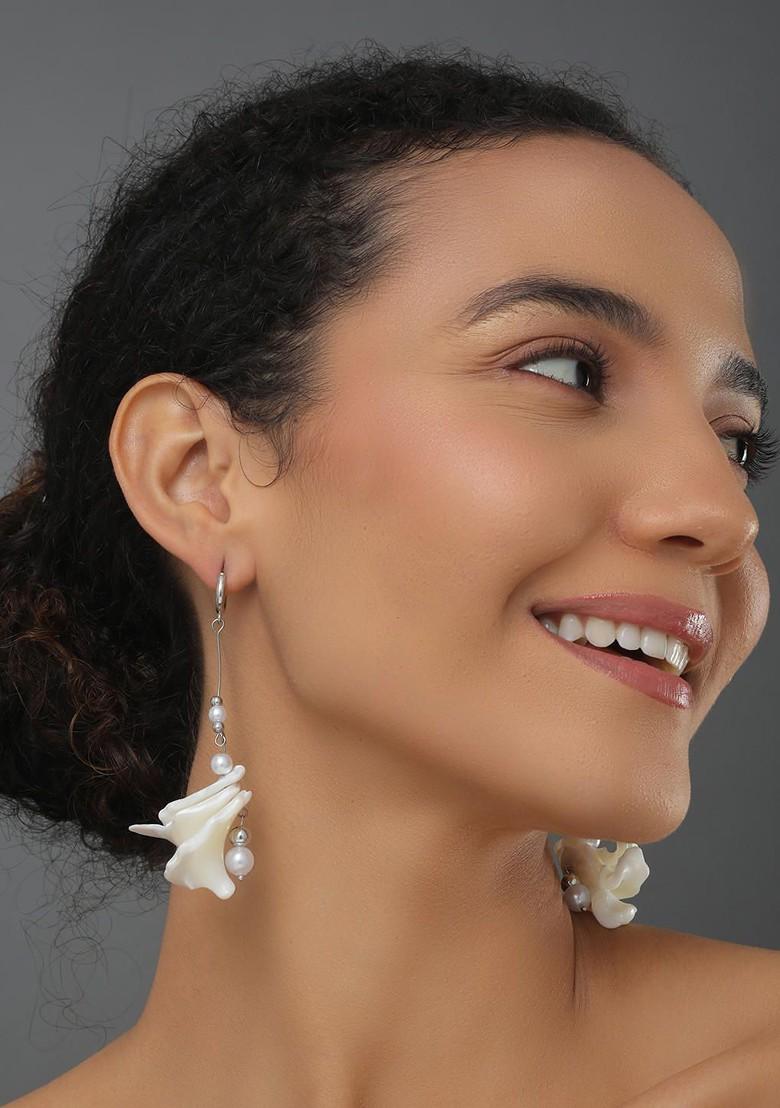 White Contemporary Contemporary Drop Earrings