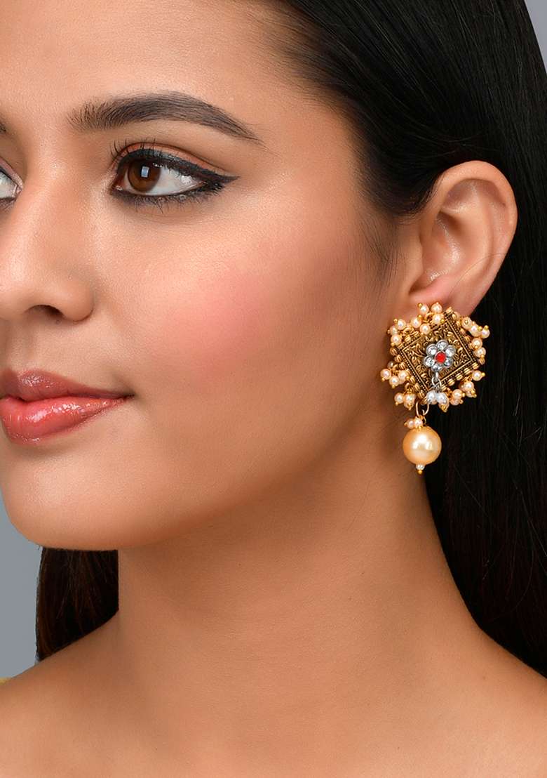 Small Pearl Elegance Earrings - Indya