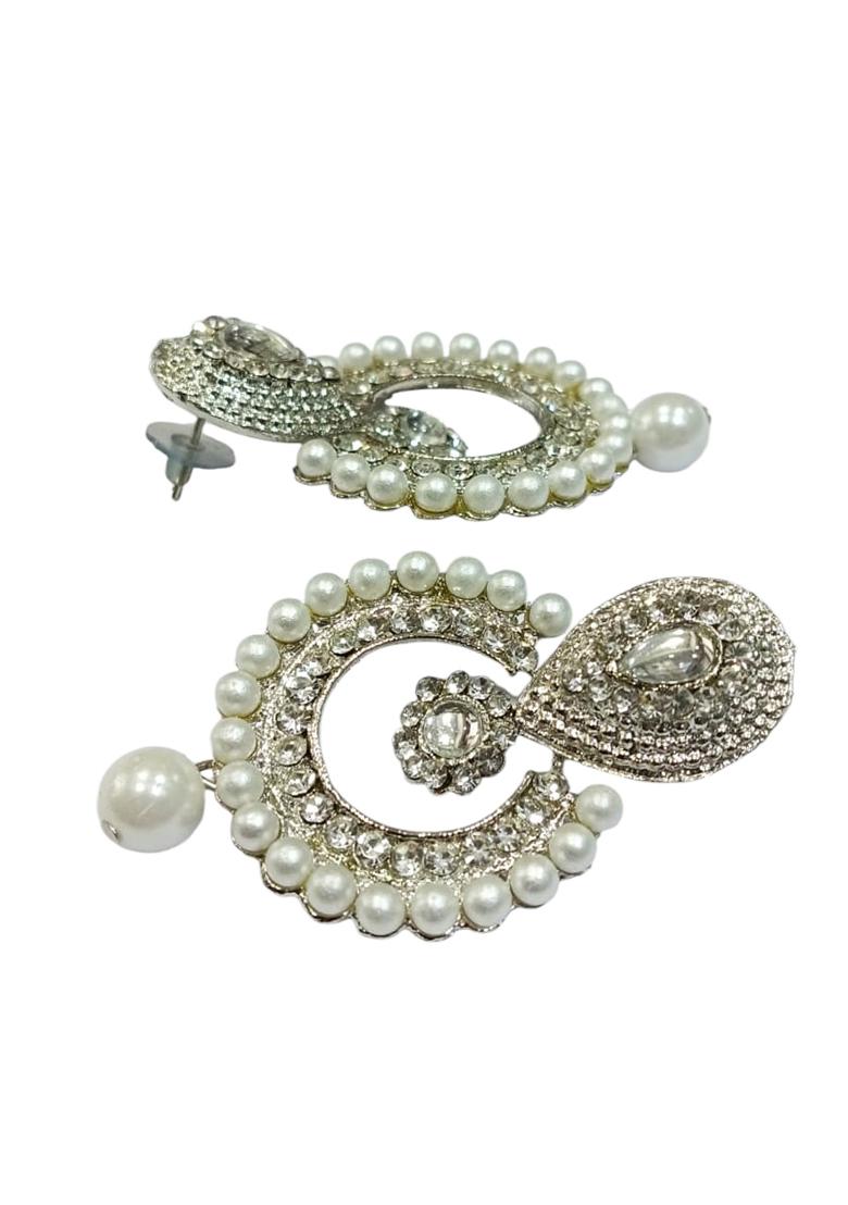 Stone And Pearl Studded White Cubic Zirconia Silver Plated Brass Chandbali Earring - Indya
