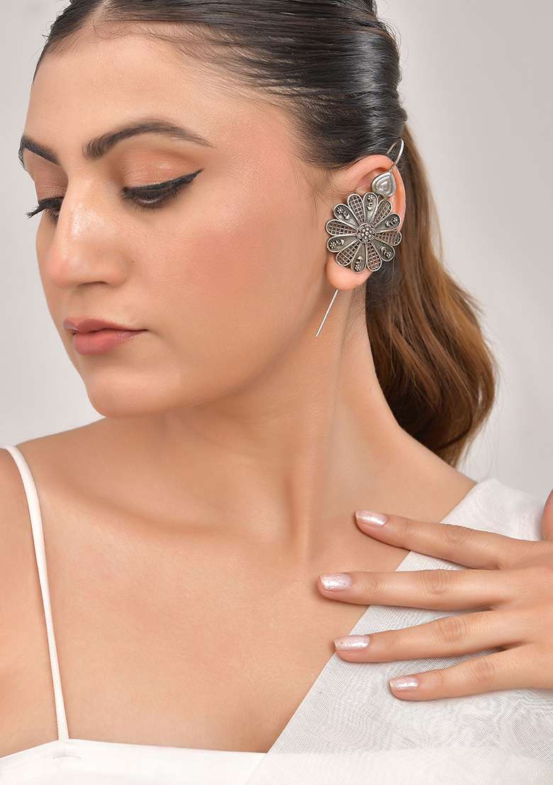 Silver Plated Flower Shaped Elegent Ear Cuff - Indya