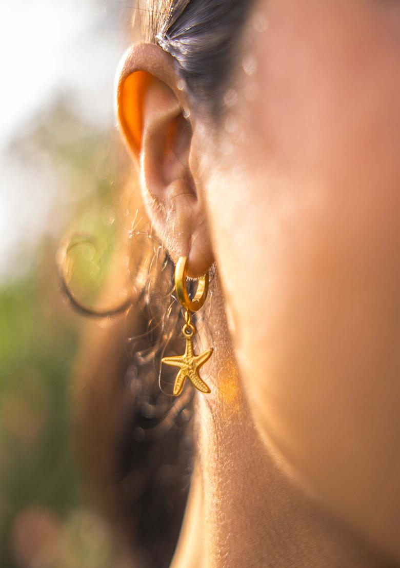 18K Gold Plated Waterproof Anti-Tarnish Starfish Drop Earrings - Indya
