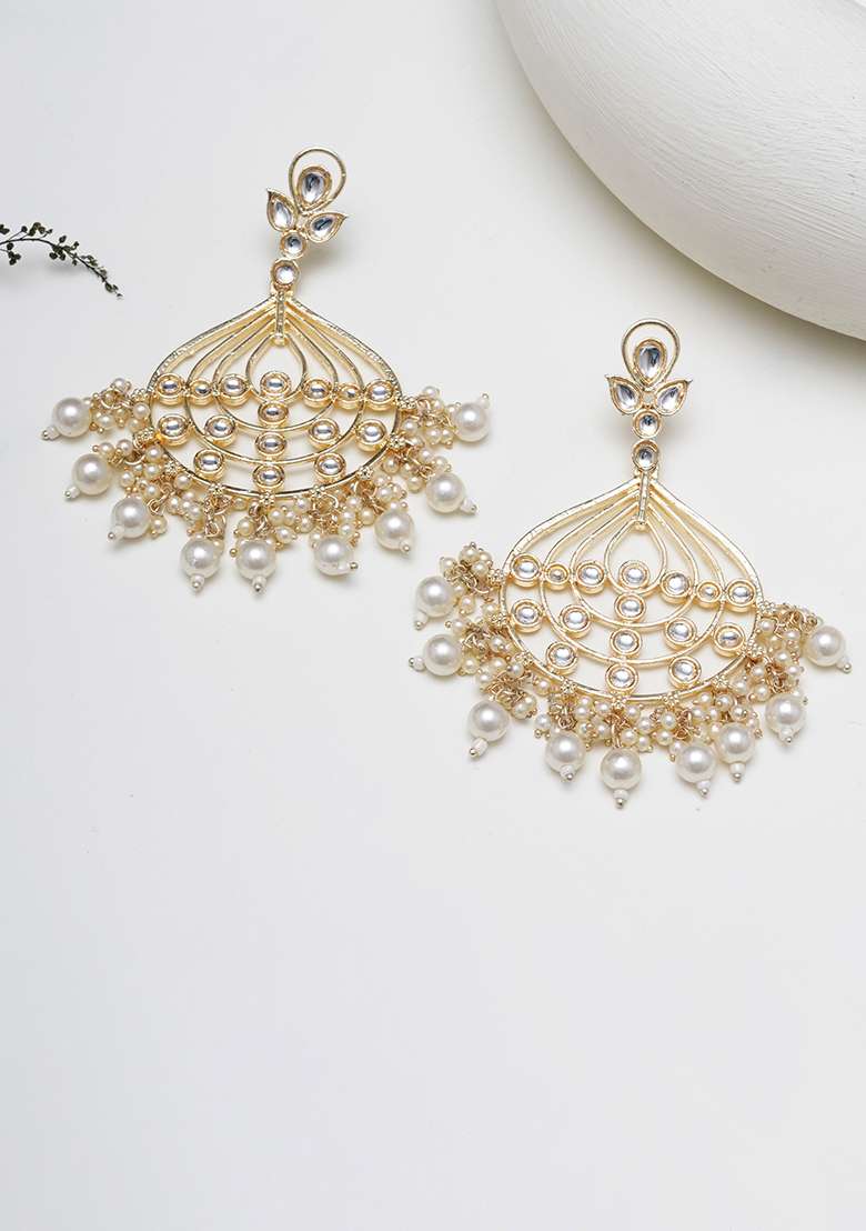 White And Golden Mixed Alloy Earring - Indya
