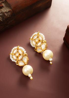 Golden Kundan Alloy Drop Earrings