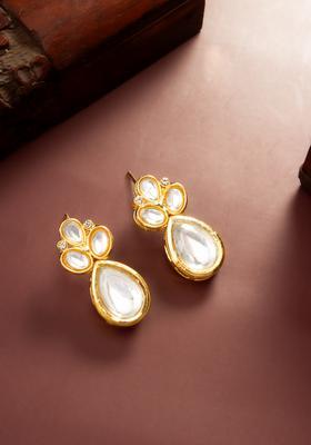 Golden Kundan Alloy Stud Earrings