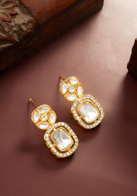 Golden Kundan Alloy Drop Earrings