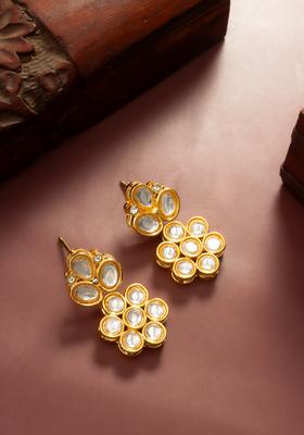 Golden Kundan Alloy Drop Earrings