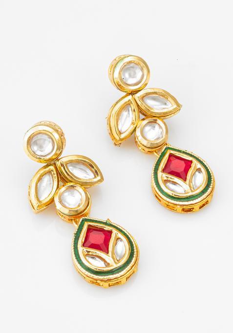 Golden Kundan Alloy Dangler Earrings