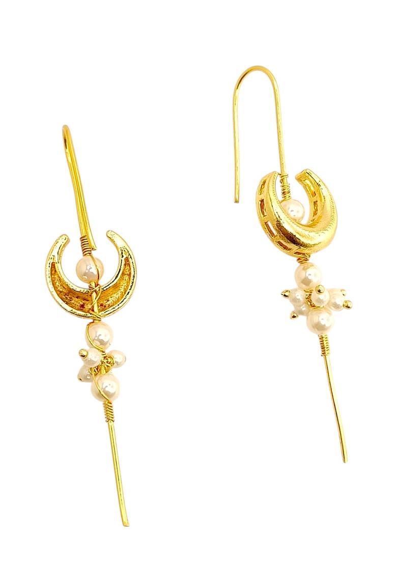Golden Alloy Ear Cuff - Indya
