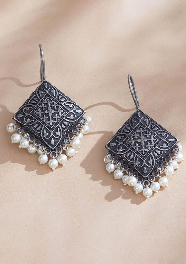 Black Polish Pearl Earrings - Indya