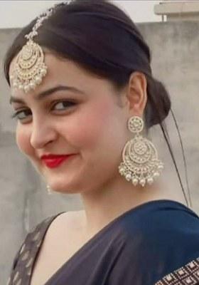 Gold Plated Kundan And Pearl Designer Dangler Earrings With Maang Tikka