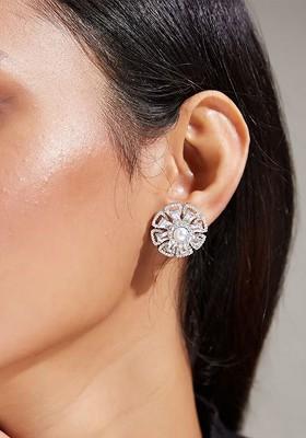 Women Contemporary Studs Earrings