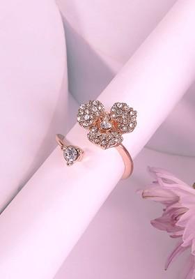 Rose Gold Plated Crystal Studded Finger Ring