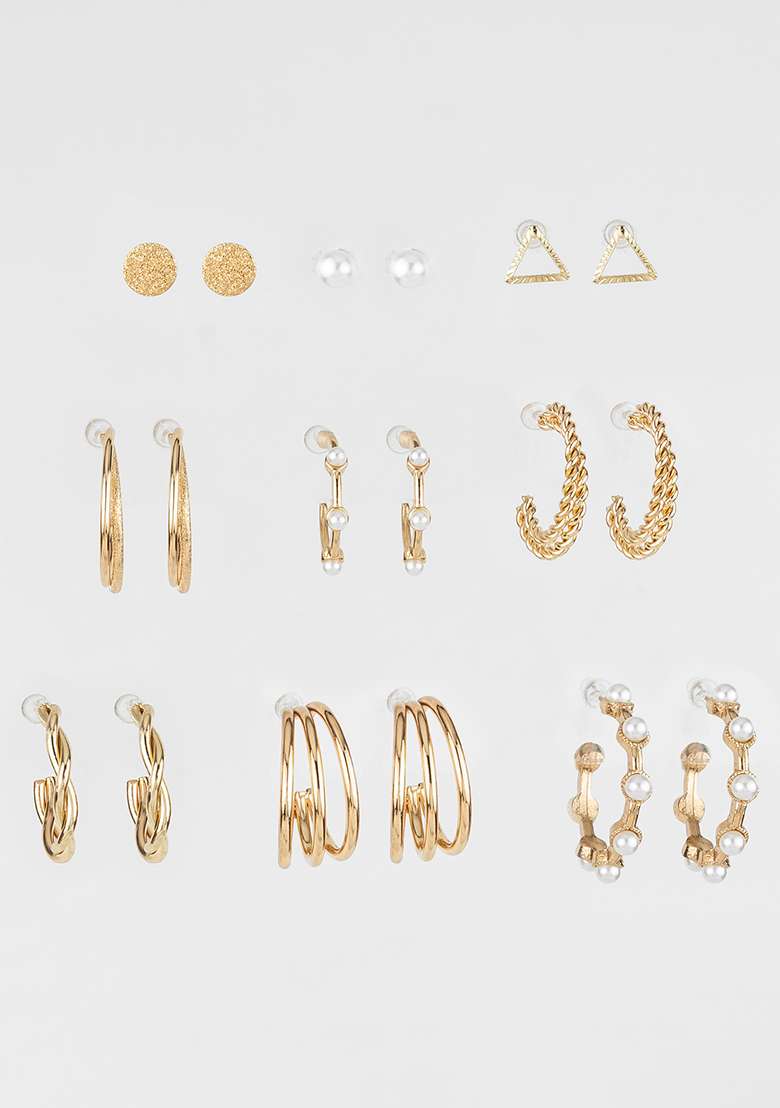 Golden Gold No Stone Earrings - Indya